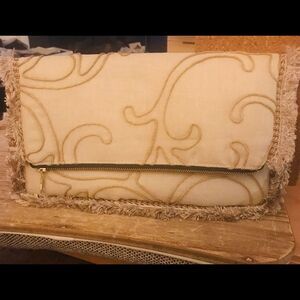 🐣Clutch💛brand “ Uniquely MC”